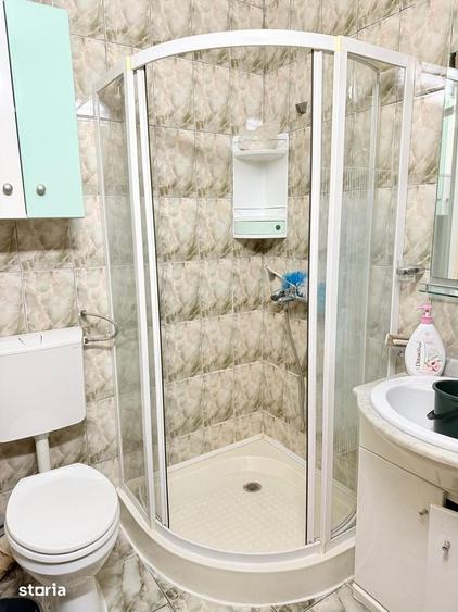 Apartament cu 4 camere decomandat în Siderurgiștilor