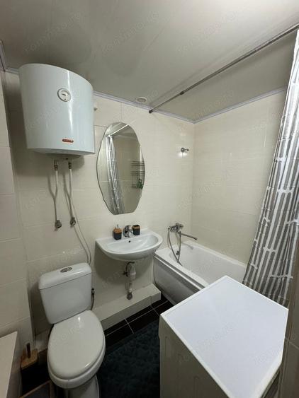 Apartament cu 2 camere semidecomandat în Uverturii