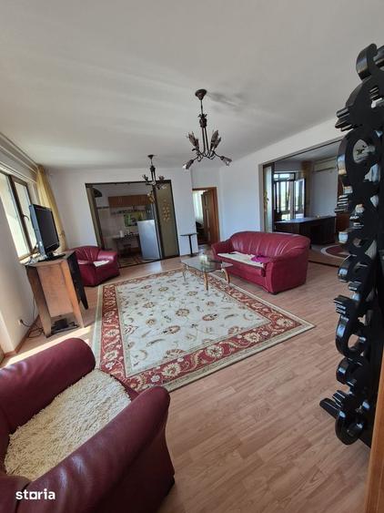 Apartament cu 5 camere decomandat, mobilat în Grivița