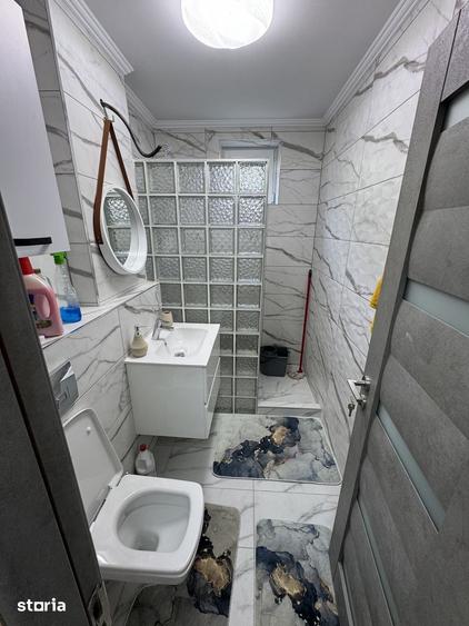 Apartament cu 2 camere în Micro 15