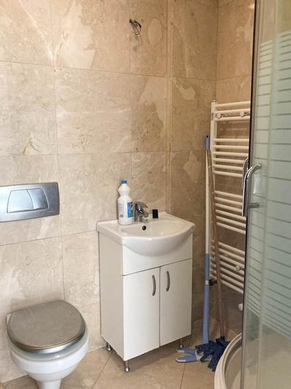 Apartament cu 2 camere decomandat în Băneasa