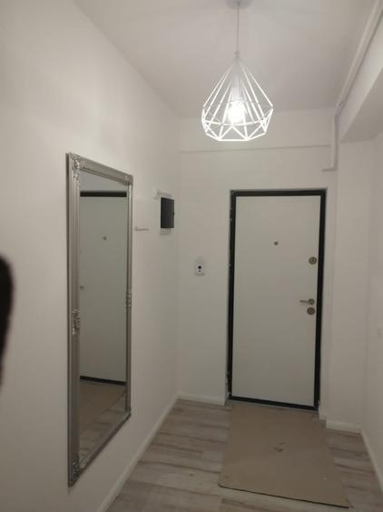 Apartament cu 3 camere decomandat în 1 Mai