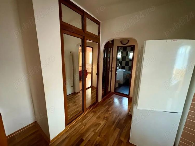 Apartament cu 2 camere decomandat, mobilat în Dacia