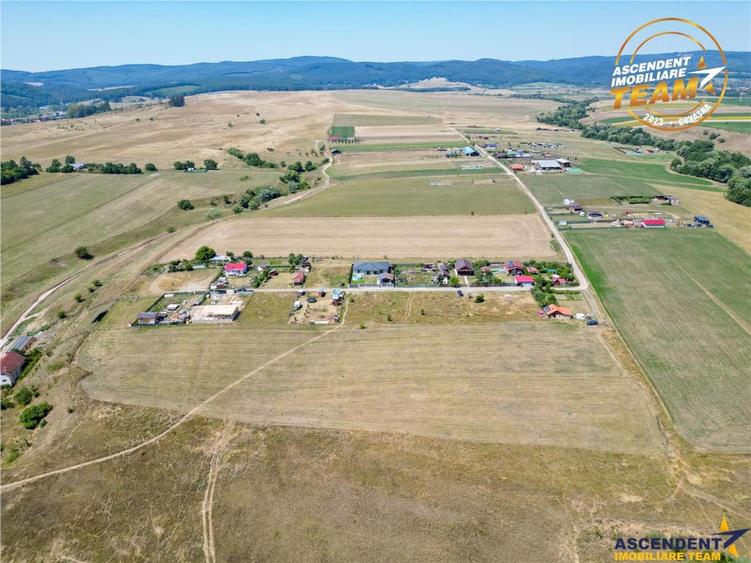 Teren de 5300 mp, în Central
