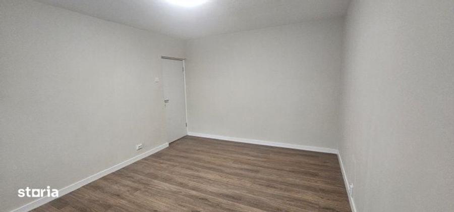 Apartament cu 2 camere decomandat în Eroii Revoluției