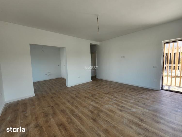 Casă cu 4 camere cu Teren 400 Mp în Valea Lupului