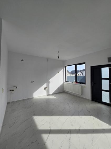 Casă cu 3 camere cu Teren 250 Mp în Pantelimon