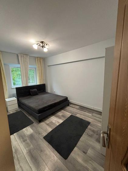 Apartament cu 3 camere decomandat în Tătărași