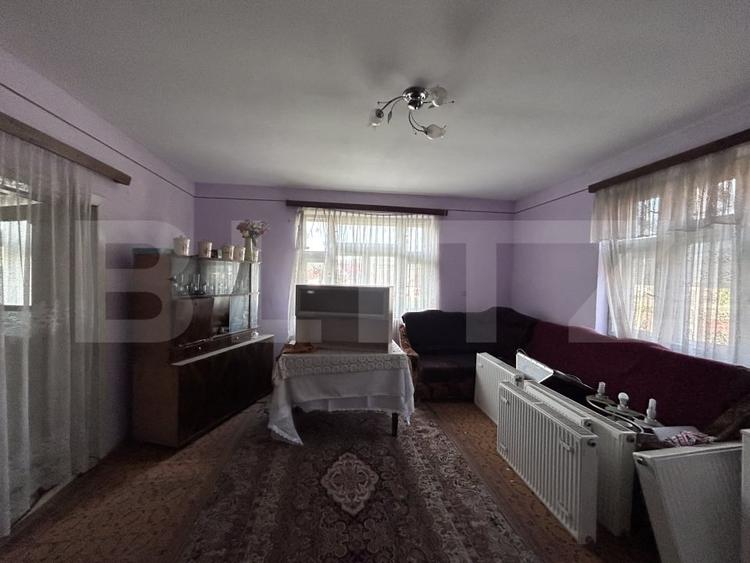 Casă individuală cu 4 camere cu Canalizare în Periferie