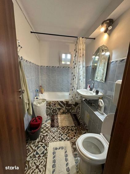 Apartament cu 3 camere semidecomandat în Militari