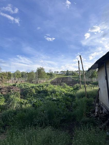 Casă individuală cu 4 camere cu Canalizare în Periferie