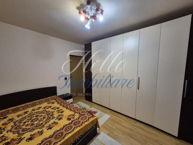 Apartament cu 3 camere semidecomandat, mobilat în Florești