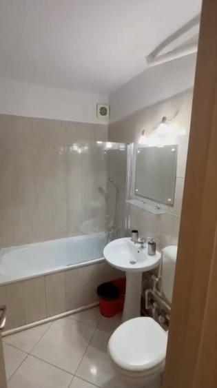 Garsonieră decomandată în City Park Mall