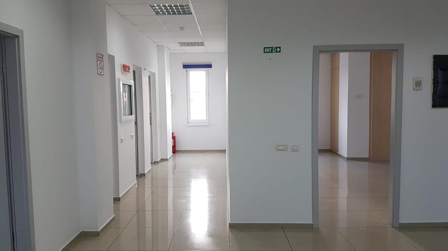 Spațiu comercial, de 241 mp, în Central