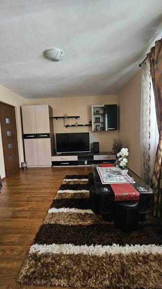 Proprietar inchiriez apartament 2 camere (decomandat) pe str. Telita, sector 5, Bucuresti - 8