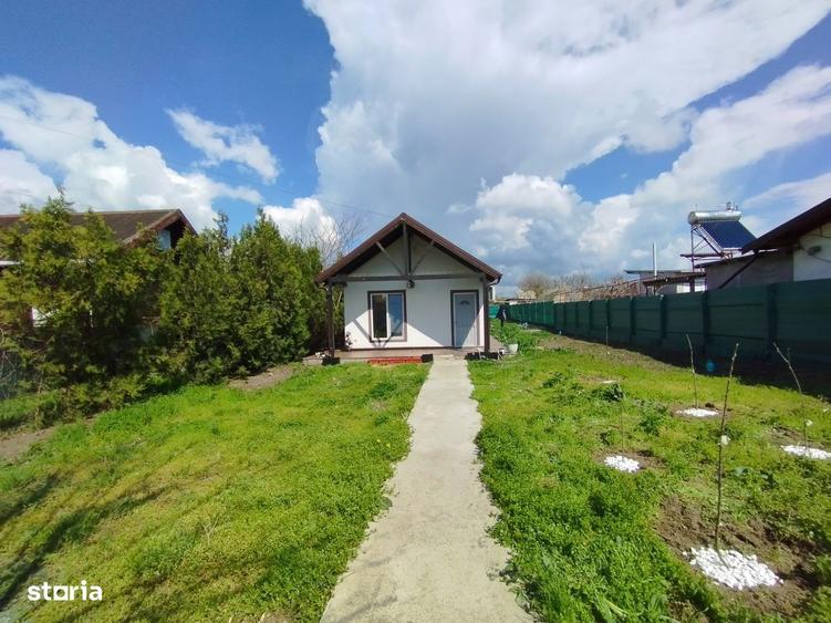 Casă cu 3 camere cu Teren 700 Mp în Corbu