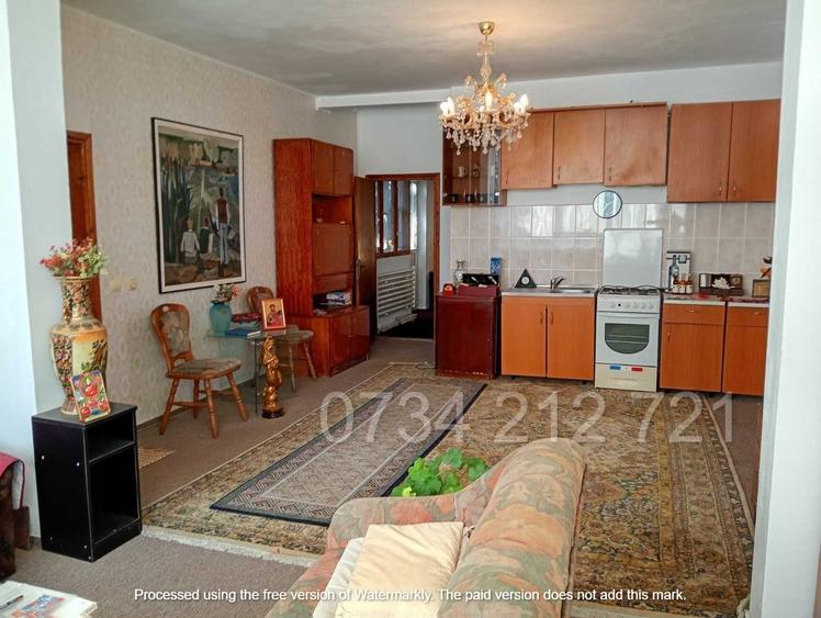 Apartament cu 3 camere semidecomandat în Cernica