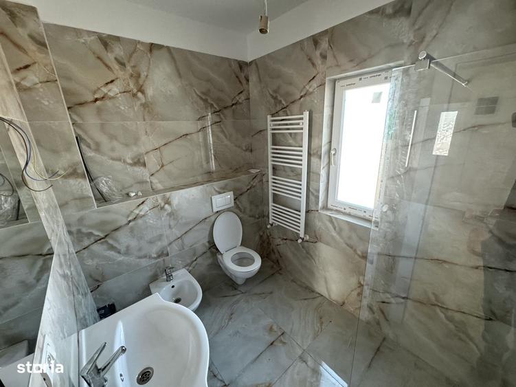 Casă cu 4 camere în Mironeasa