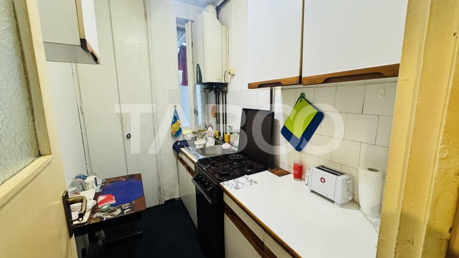 Apartament cu 2 camere nedecomandat, mobilat în Mihai Viteazul