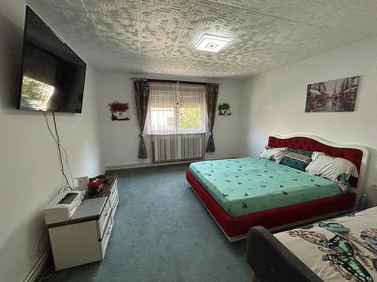 Casă cu 4 camere cu Teren 494 Mp în Central