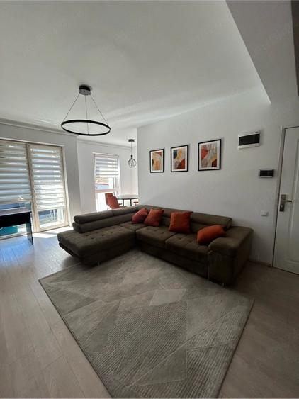 Apartament cu 2 camere semidecomandat în Mărăști