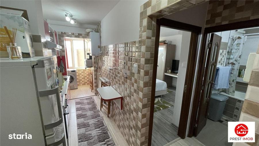 Garsonieră decomandată în Vălureni