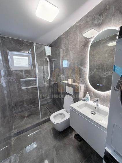 Casă individuală cu 3 camere cu Canalizare în Sânpetru