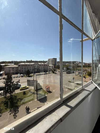 Apartament cu 2 camere în Podu Roș