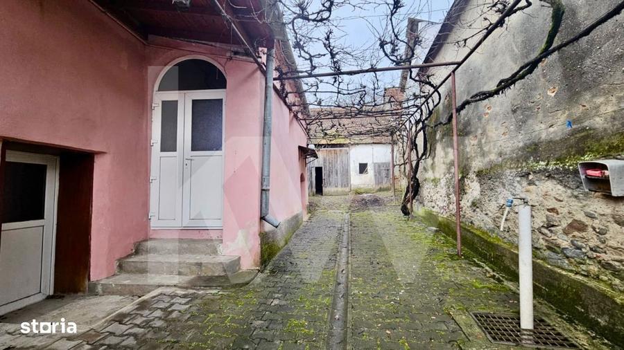 Casă cu 2 camere cu Canalizare în Turnu Roșu