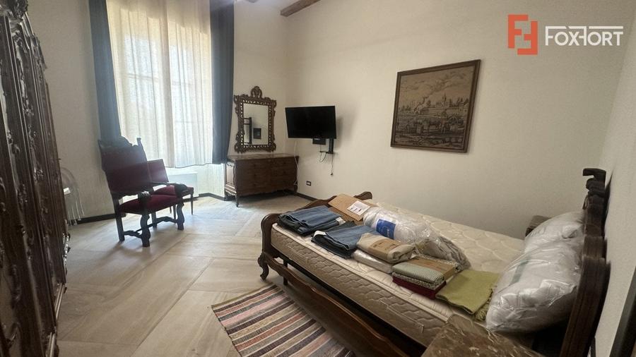 Apartament cu 2 camere decomandat, mobilat în P-ța Victoriei