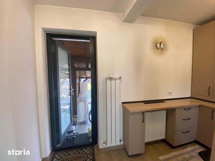 Casă cu 3 camere cu Teren 500 Mp în Central