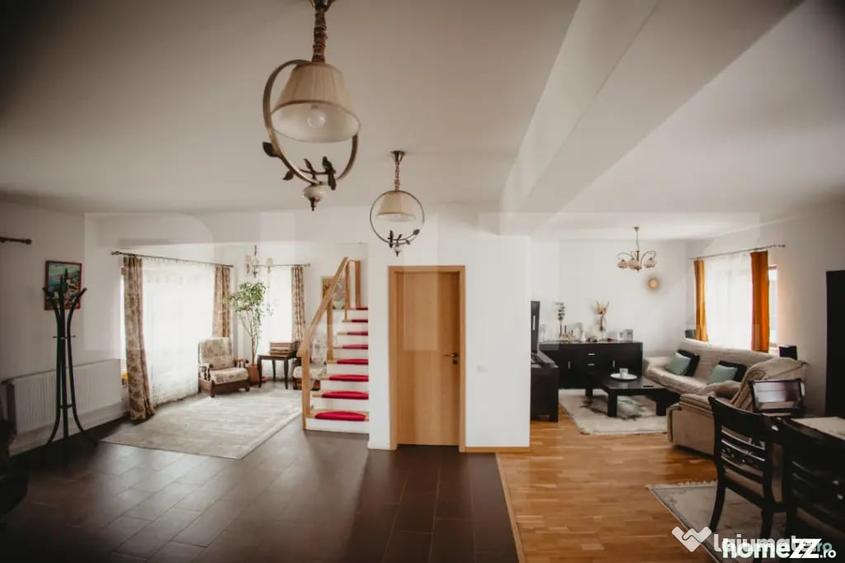 Casă cu 4 camere cu Teren 562 Mp în Iris