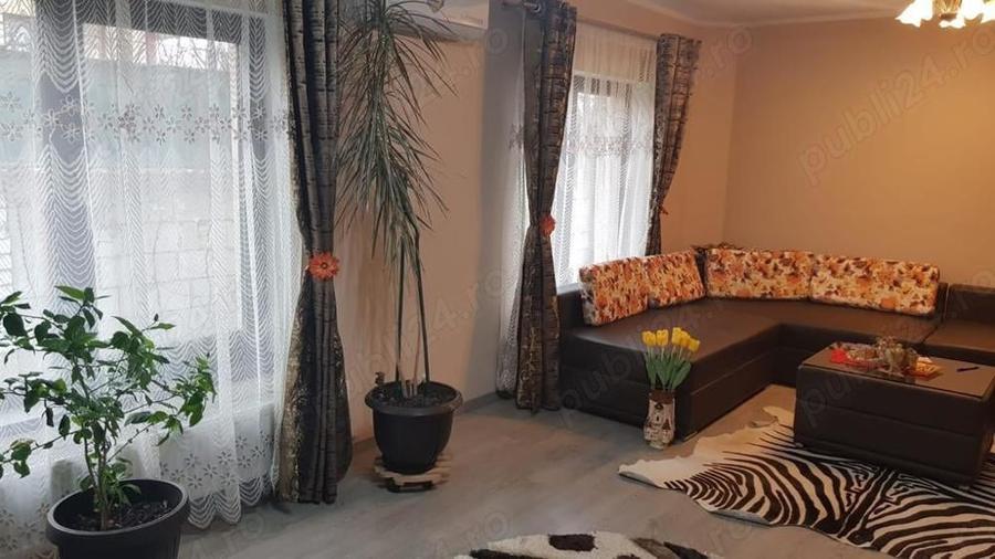 Casă cu 5 camere în Central