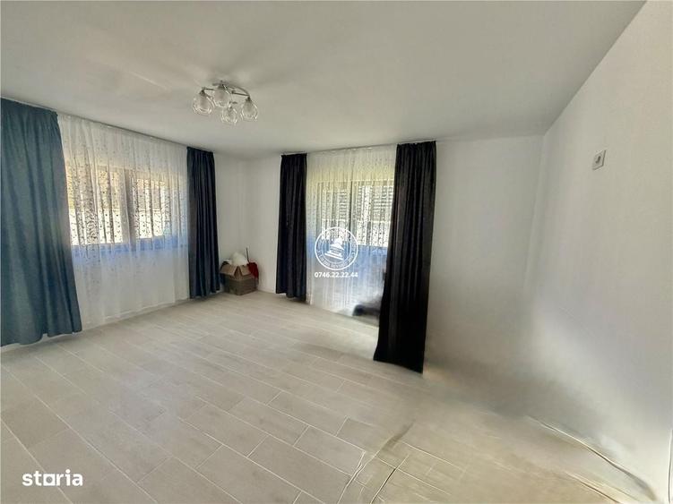 Casă cu 4 camere în Pietrăria