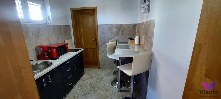 Casă cu 4 camere cu Canalizare în Sub Arini
