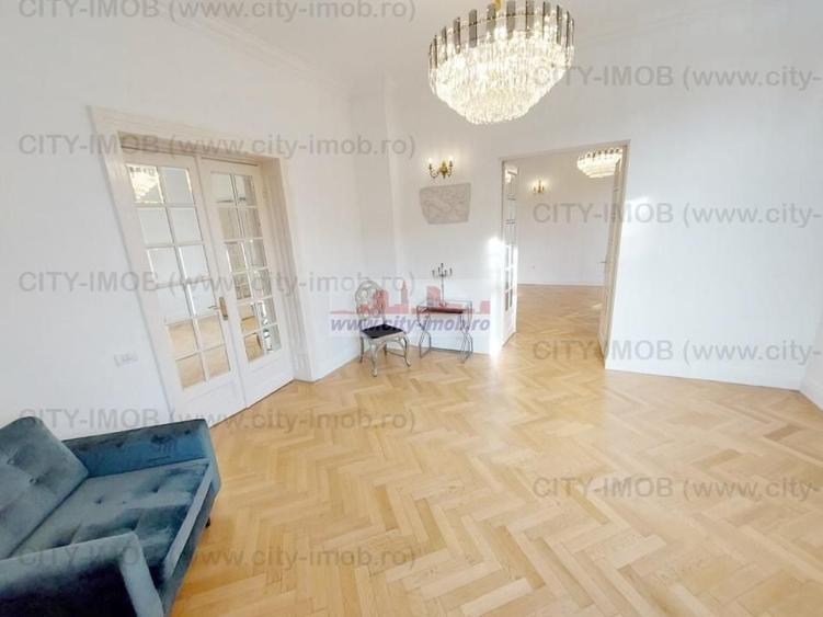 Apartament cu 4 camere circular în Armeneasca