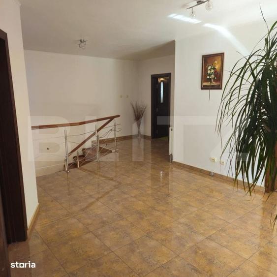 Spațiu comercial, de 458 mp, în Central