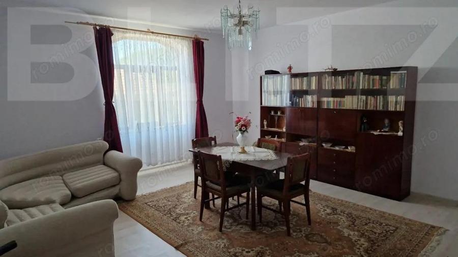 Casă cu 4 camere cu Teren 3166 Mp în Bejan