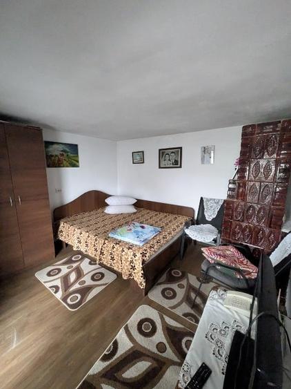 Casă individuală cu 3 camere cu Canalizare în Osica de Sus