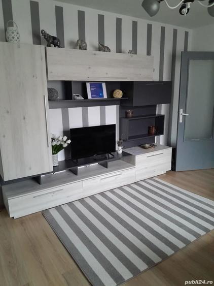 Apartament cu 3 camere semidecomandat în Orșova