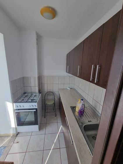 Garsonieră decomandată în Panduri