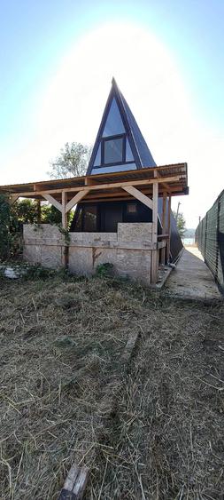 Casă cu Teren 619 Mp în Gogoșu