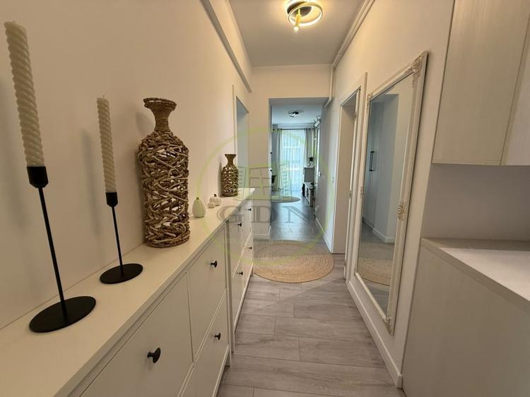 Apartament cu 3 camere, mobilat în Rovine