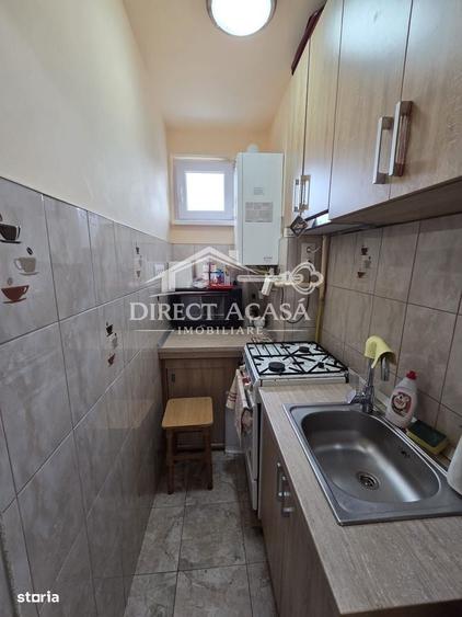 Garsonieră decomandată în Central