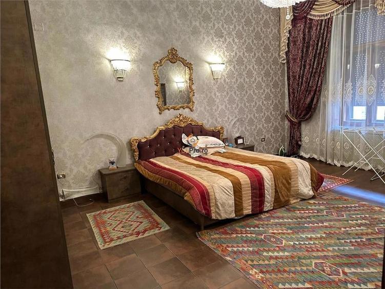 Apartament cu 3 camere decomandat în P-ța Unirii