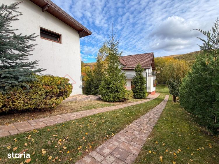 Casă cu 4 camere cu Teren 1400 Mp în Ciurila