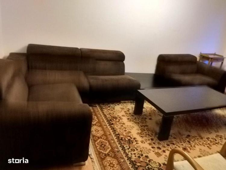 Apartament cu 3 camere decomandat în Zorilor