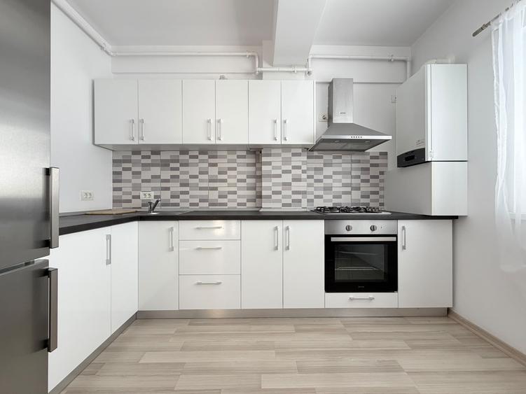 Apartament cu 3 camere decomandat în Bucovina