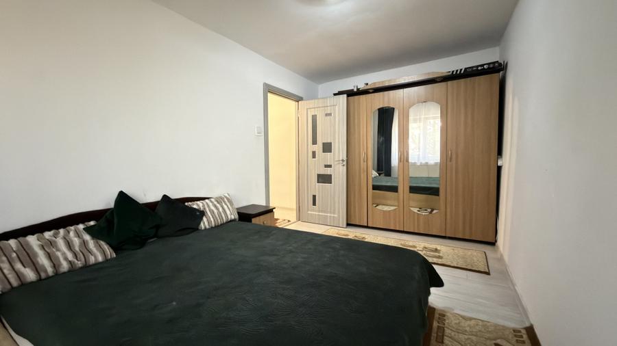 Apartament cu 3 camere nedecomandat, mobilat în Freidorf