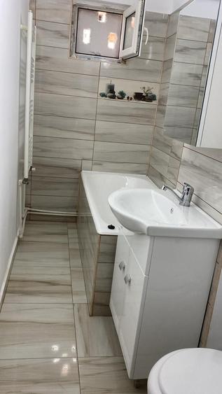 Inchiriez apartament 2 camere - 2